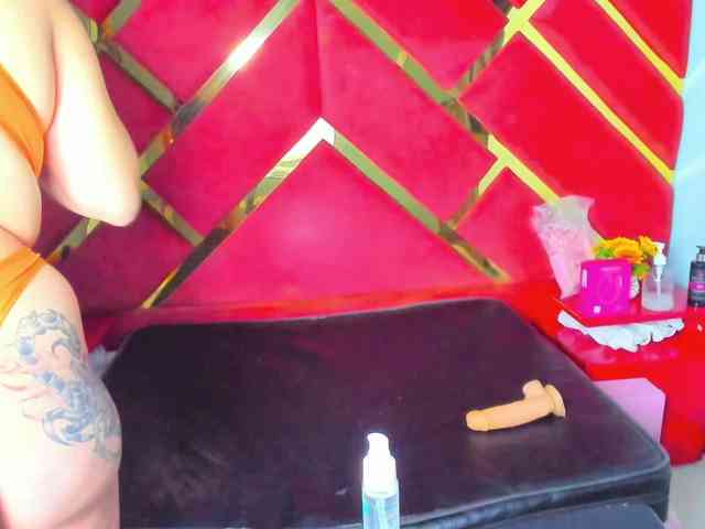 FreyjaNaugthy webcam