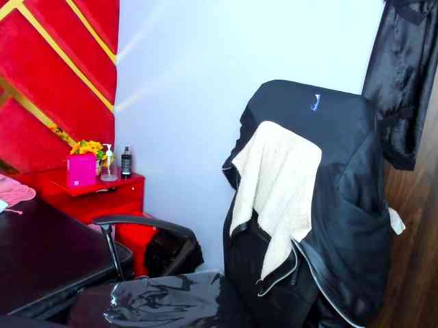 FreyjaNaugthy Live Webcam on BongaCams