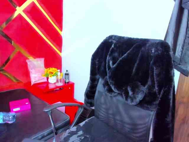 FreyjaNaugthy webcam