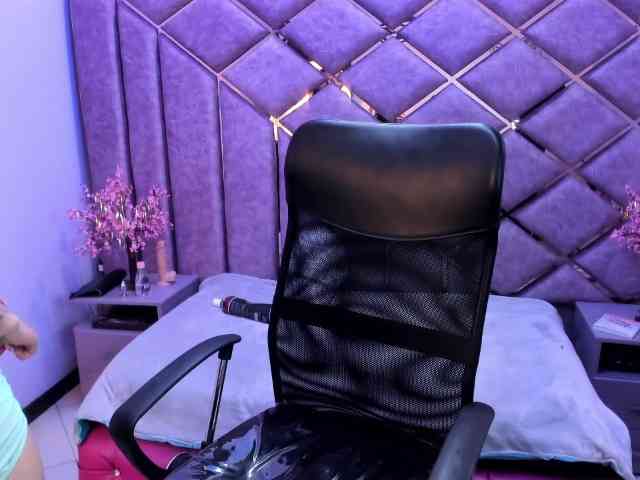 NairobiSkinny Live Webcam on BongaCams