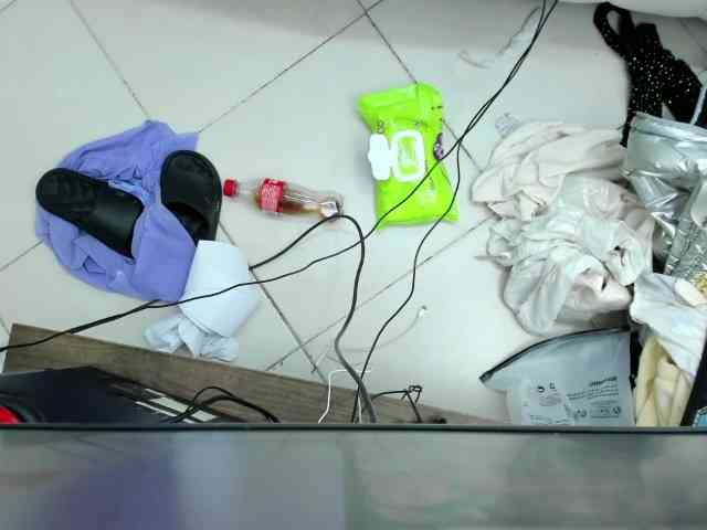 NairobiSkinny webcam