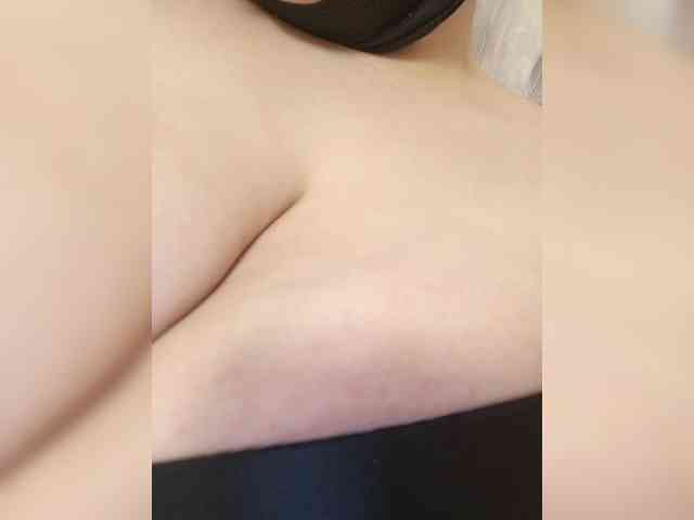 ExclusiveVIRGIN webcam