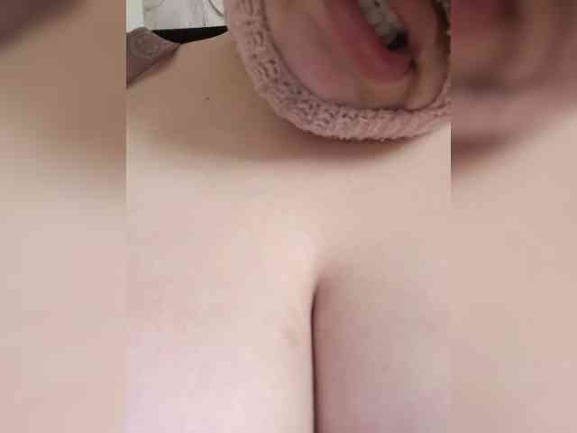 ExclusiveVIRGIN webcam