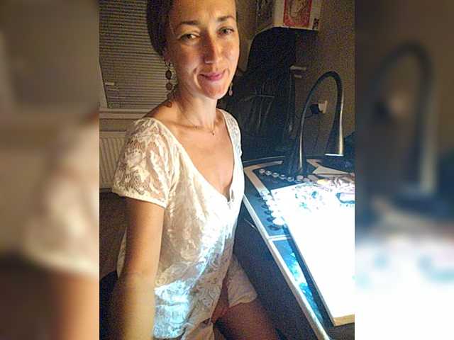 betruetoyourheart live cam on BongaCams