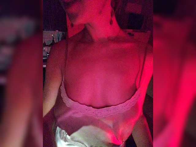 betruetoyourheart live cam on BongaCams