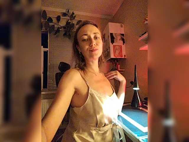 betruetoyourheart live cam on BongaCams