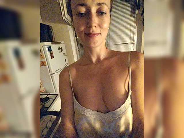 betruetoyourheart live cam on BongaCams