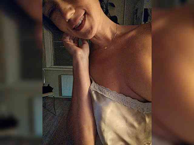 betruetoyourheart webcam