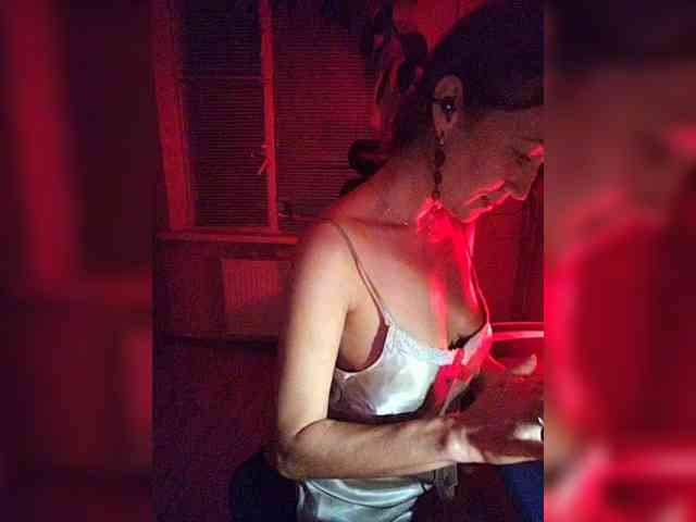 Modelo: betruetoyourheart