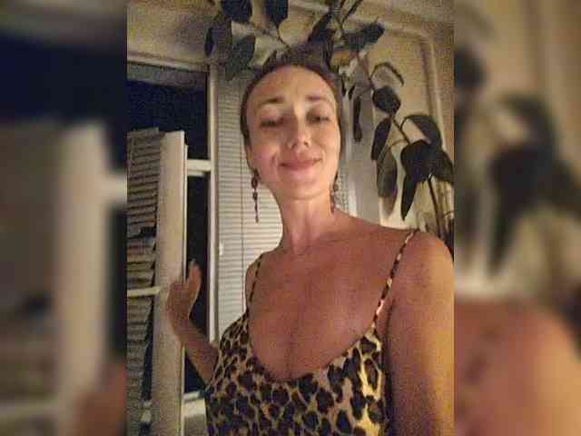 betruetoyourheart webcam