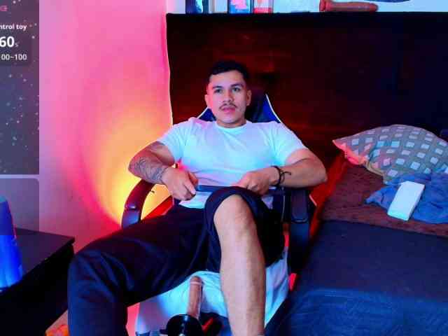 Jeisonstark's cam show statistics and live stream