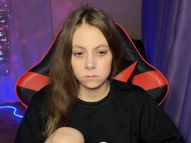 Natural-babe666 live cam on BongaCams