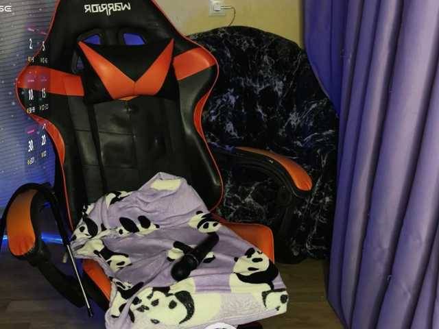 Natural-babe666's BongaCams show and profile