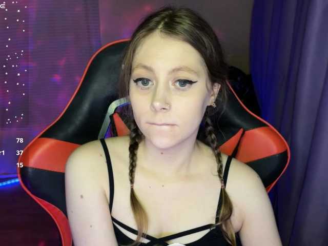 Natural-babe666 live cam on BongaCams