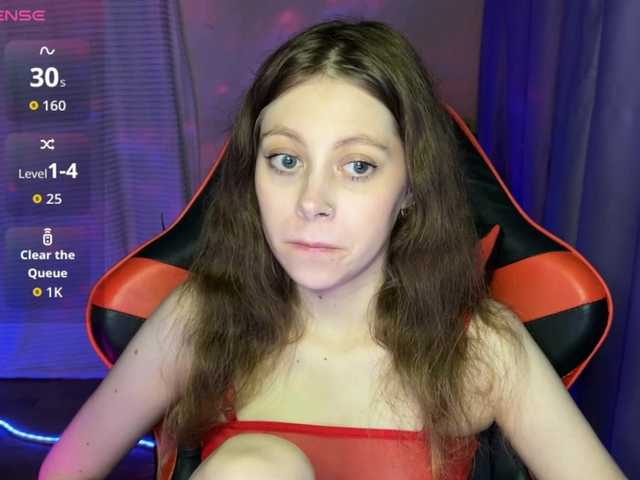 Natural-babe666 live webcam show
