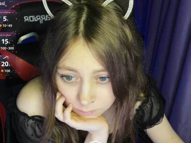 Natural-babe666's BongaCams show and profile