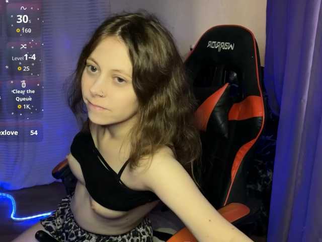 Natural-babe666 live cam
