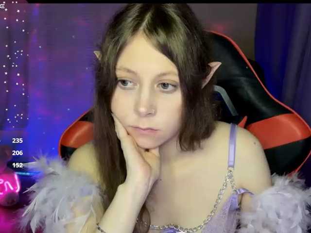 Natural-babe666 live cam on BongaCams