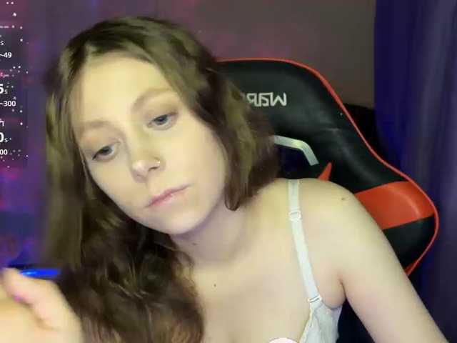 Natural-babe666 live cam on BongaCams