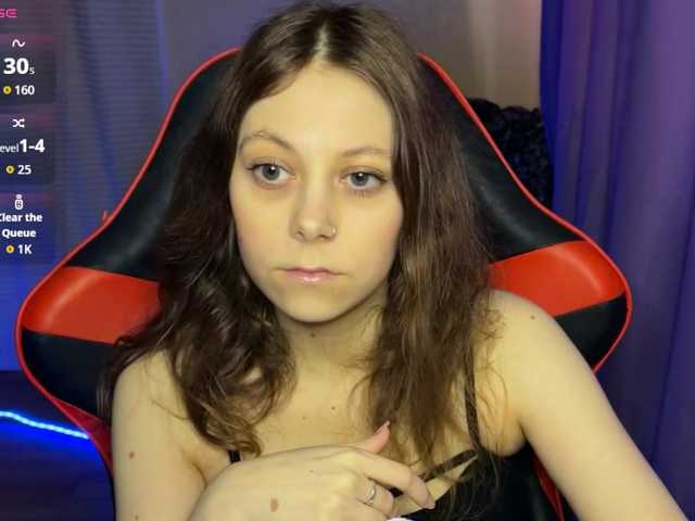 Natural-babe666 live cam on BongaCams