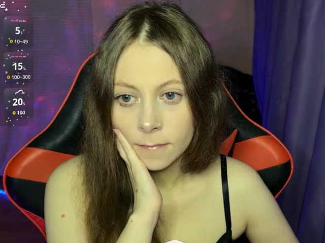 Natural-babe666 live cam on BongaCams