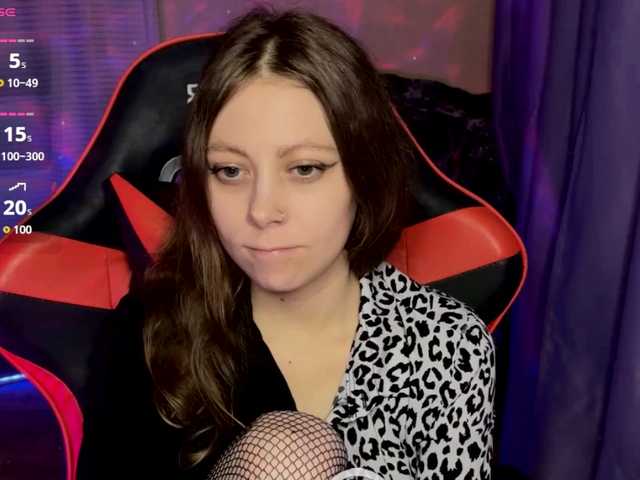 Natural-babe666 live cam on BongaCams