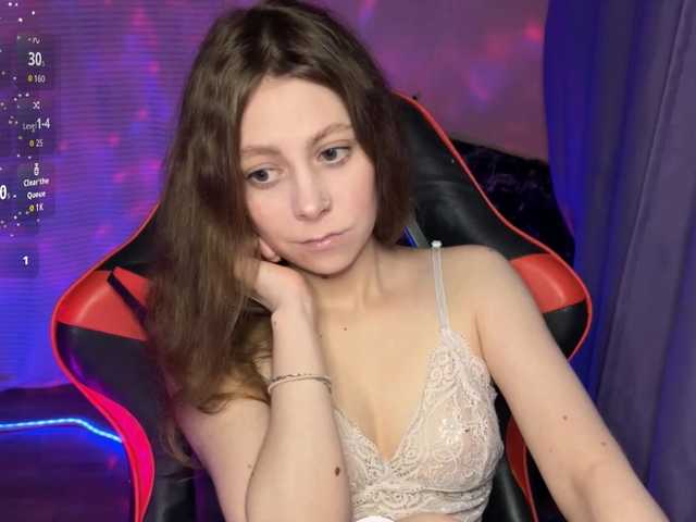 Natural-babe666 live cam on BongaCams