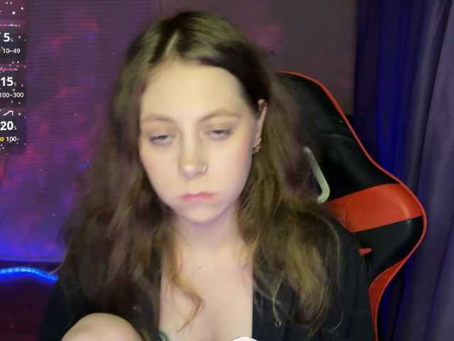Natural-babe666 live cam on BongaCams