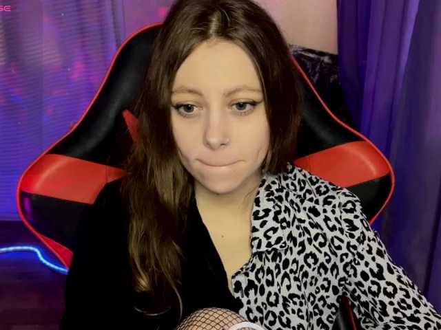 Natural-babe666 live cam on BongaCams