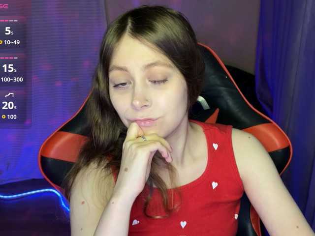 Natural-babe666 live cam on BongaCams