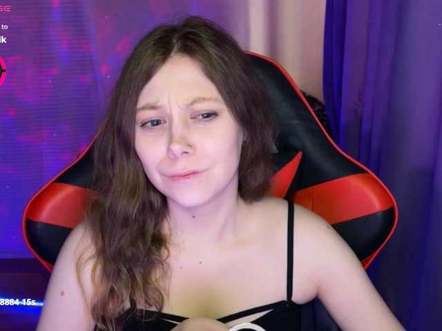 Natural-babe666 live cam on BongaCams