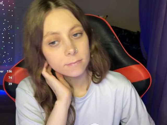 Natural-babe666 live cam