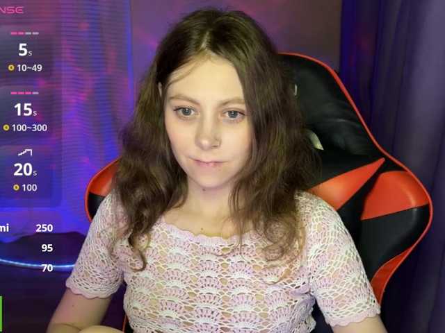 Natural-babe666 live cam on BongaCams