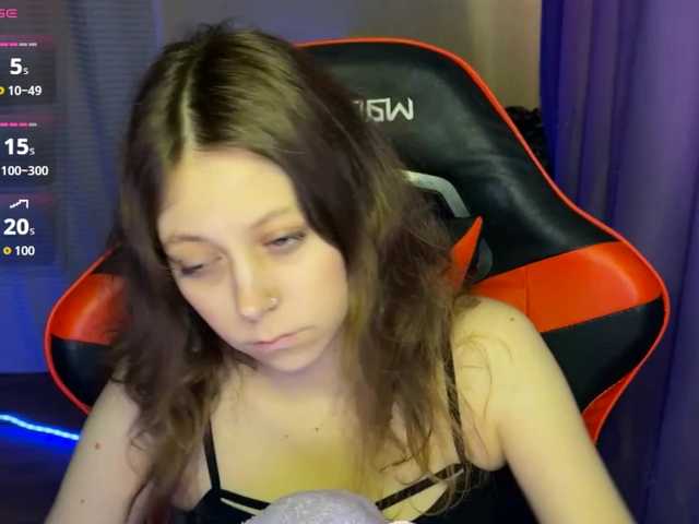 Natural-babe666 live cam on BongaCams