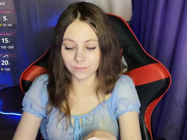 Natural-babe666's BongaCams show and profile