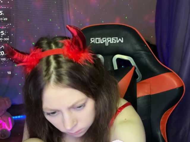 Natural-babe666 live cam on BongaCams