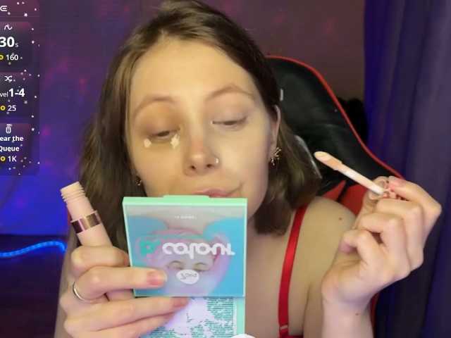 Natural-babe666 live cam on BongaCams