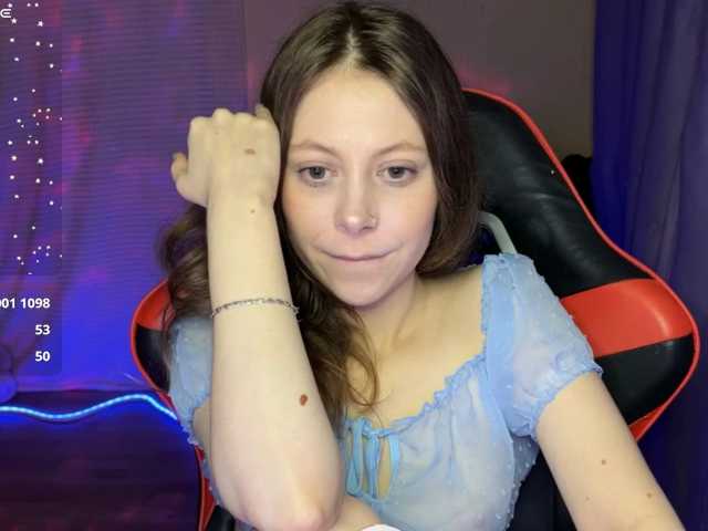 Natural-babe666 live cam on BongaCams