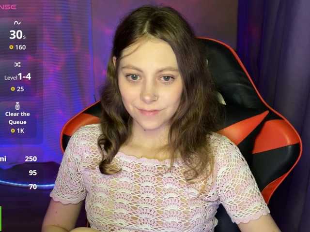 Natural-babe666 live webcam show