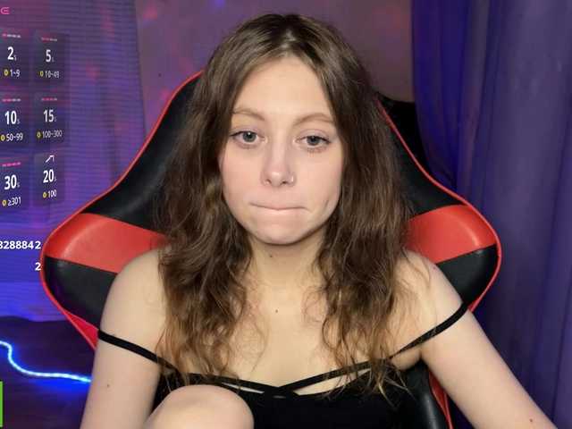 Natural-babe666 live cam on BongaCams
