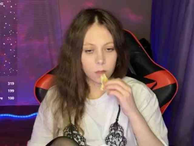 Natural-babe666 webcam