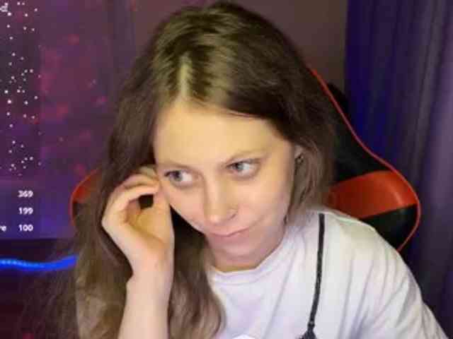Natural-babe666 webcam