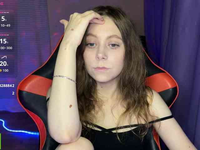 Natural-babe666 webcam