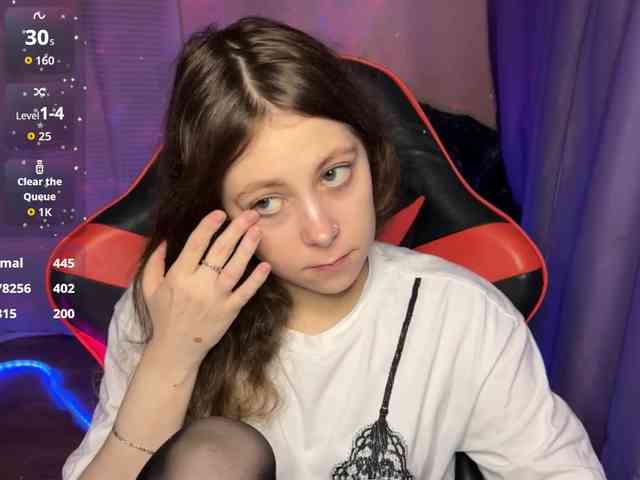 Natural-babe666 webcam