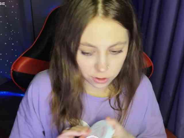 Natural-babe666 webcam