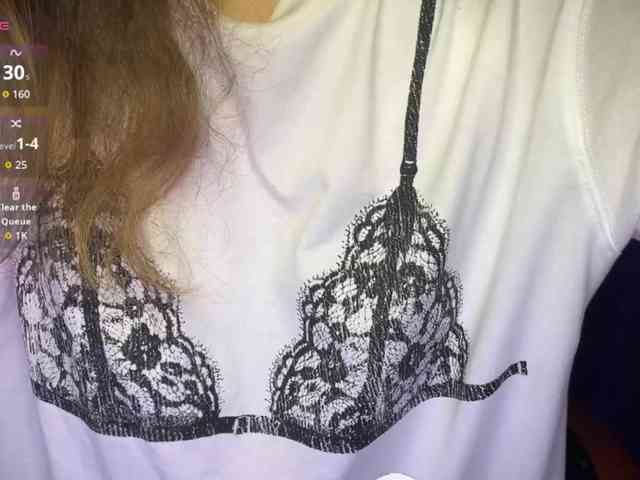 Natural-babe666 webcam
