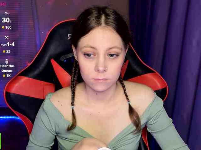 Natural-babe666 webcam
