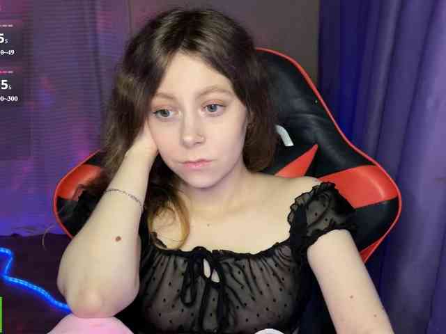 Natural-babe666 webcam