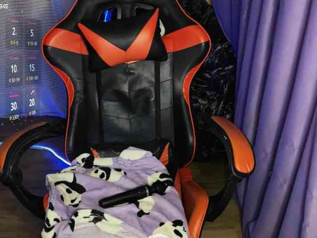 Natural-babe666 webcam