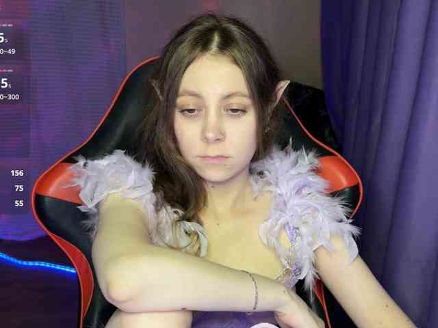 Natural-babe666 webcam